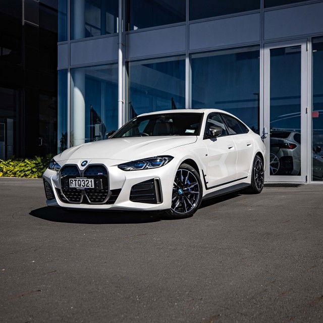 2023 BMW i4 M50 M Performance + Comfort