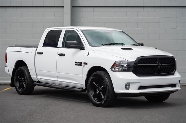 2024 RAM 1500 Express Crew 5.7P 4WD 8A 4Dr Ute