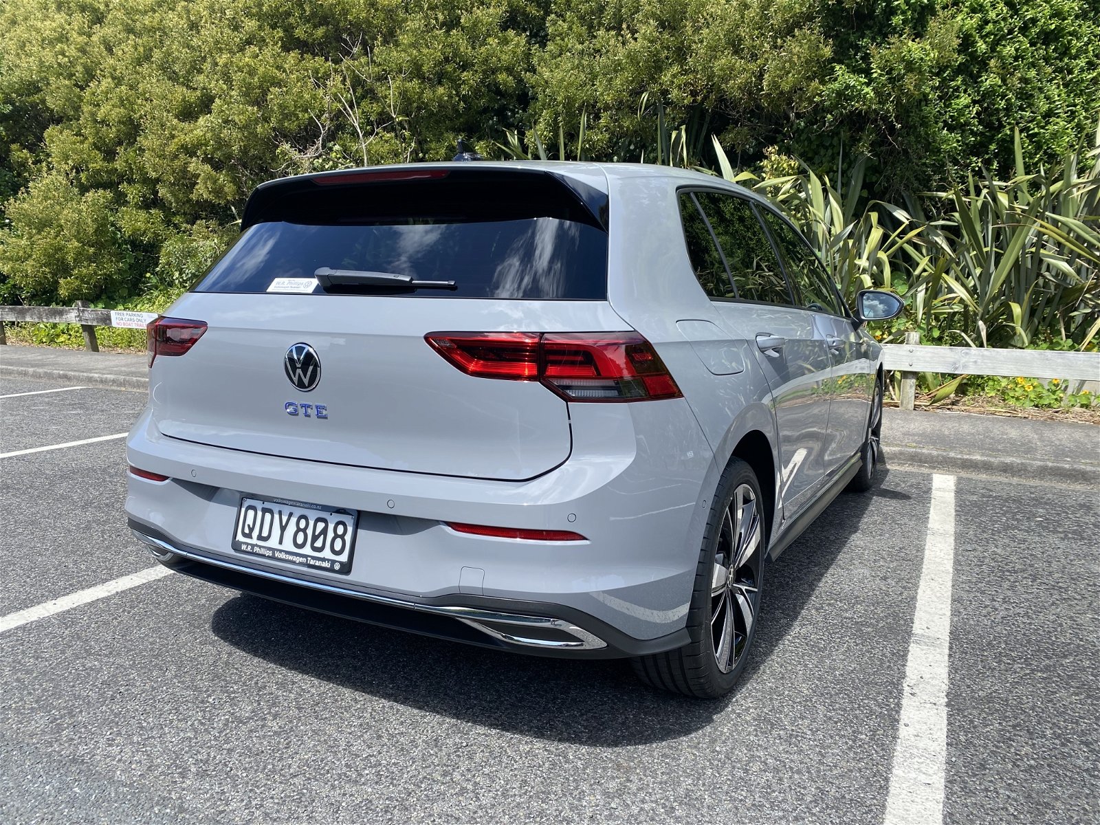 2023 Volkswagen Golf GTE