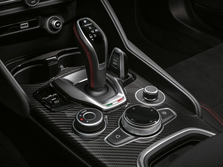 2024 Alfa Romeo Giulia Quadrifoglio 2.9L V6 Bi-Turbo - ORDER YOURS NOW!