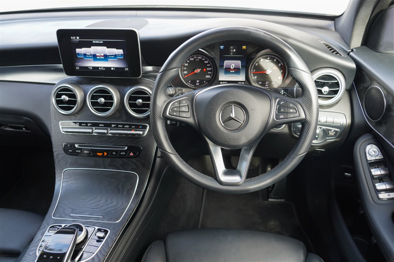 2018 Mercedes-Benz GLC 250 Glc-class 2.0P 4WD 9A 4Dr Wagon