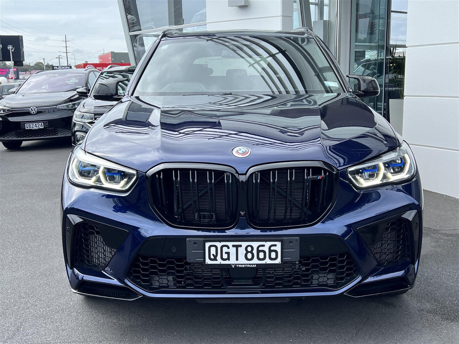 2022 BMW X5 M Competition V8