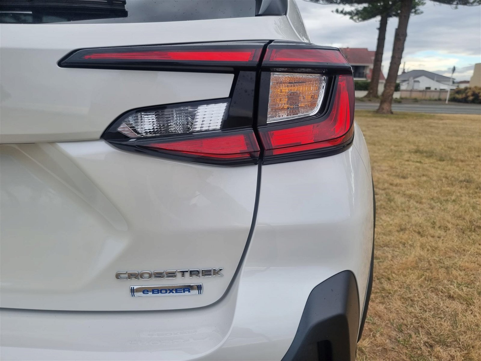 2024 Subaru Crosstrek Hybrid Premium 2.0Pm