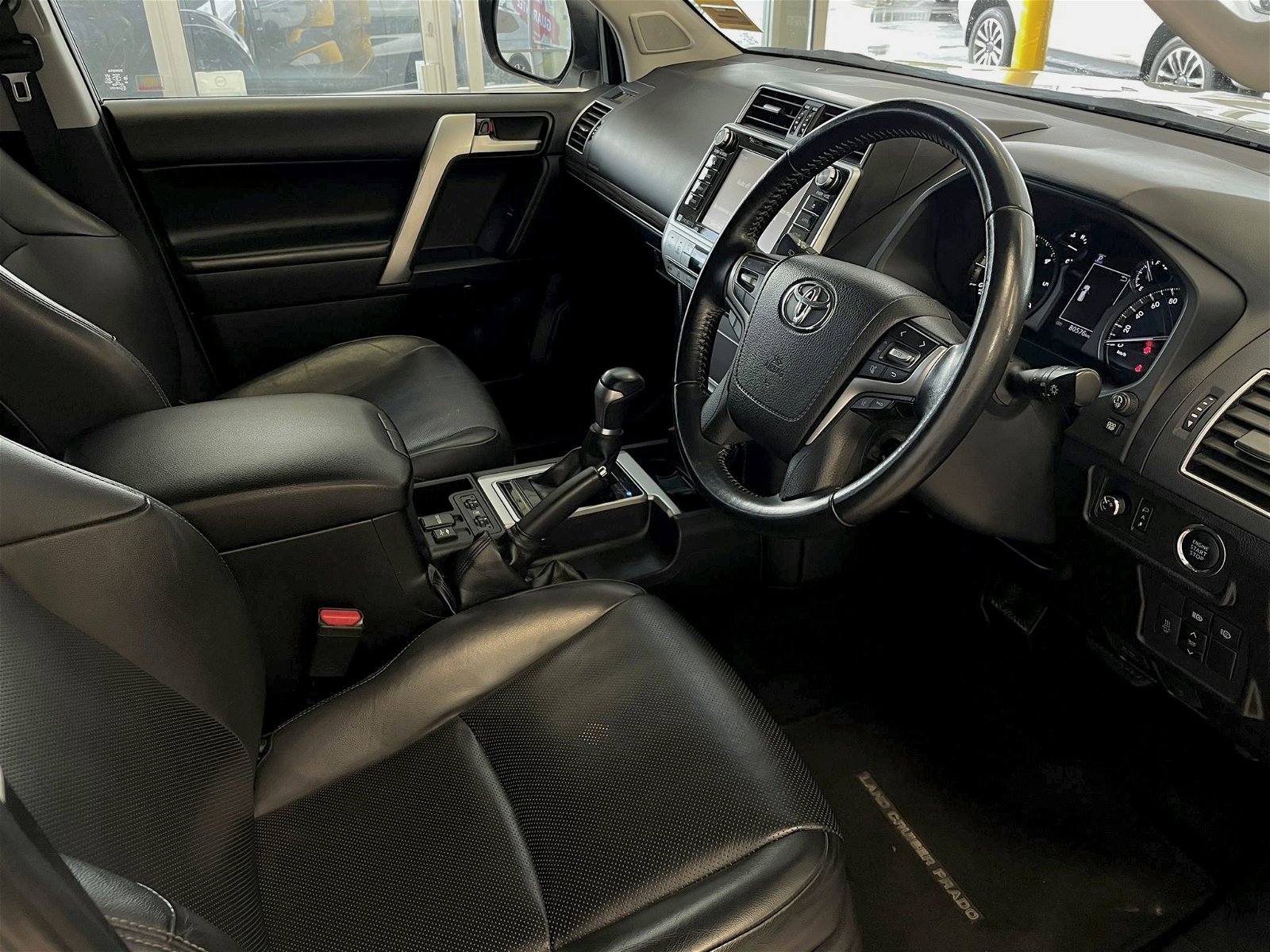 2019 Toyota Land Cruiser Prado Vx 2.8D/4WD/6At