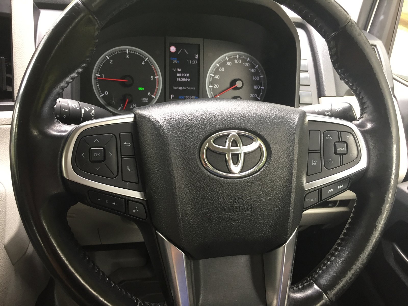 2019 Toyota Hiace ZR 2.8L AUTO