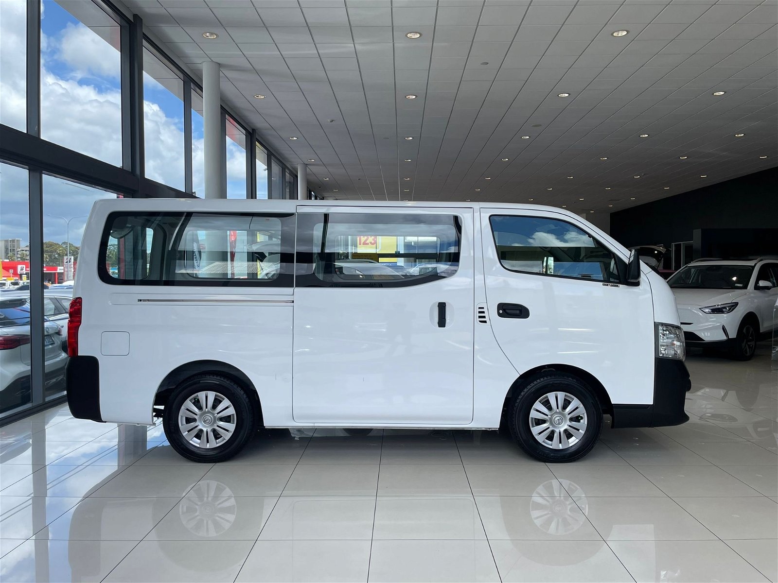 2021 Nissan NV350 Caravan