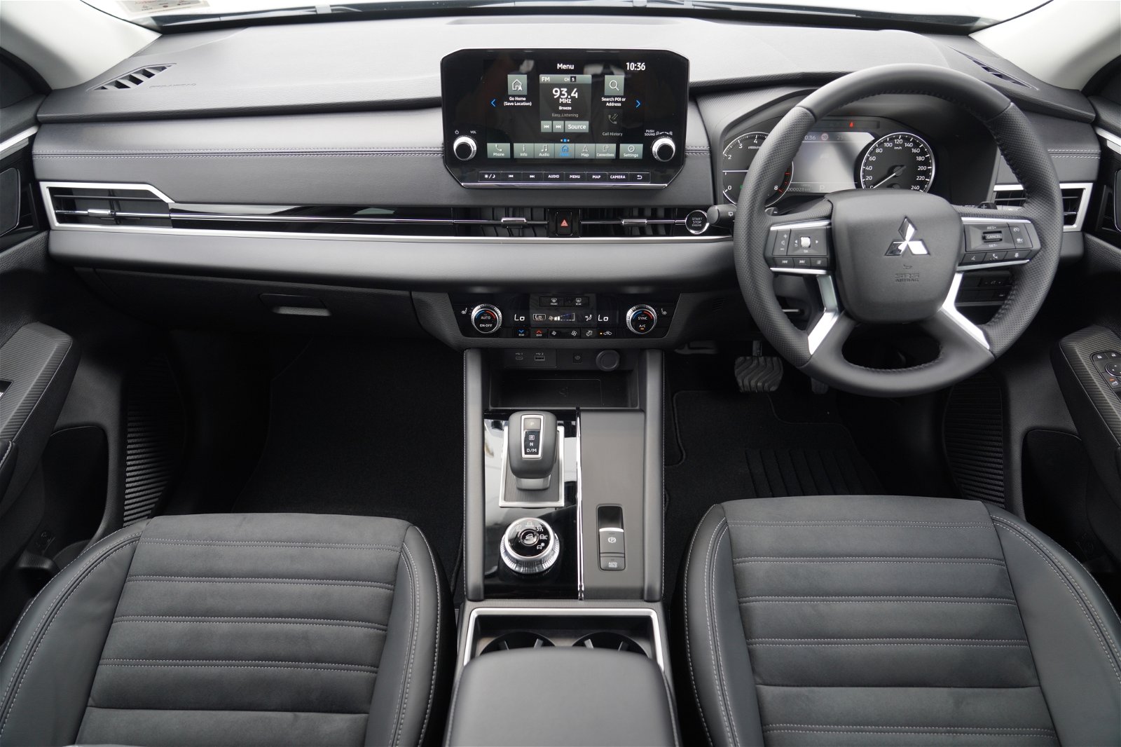 2024 Mitsubishi Outlander XLS 2.5 PETROL 2WD SUV - BLACK OUT