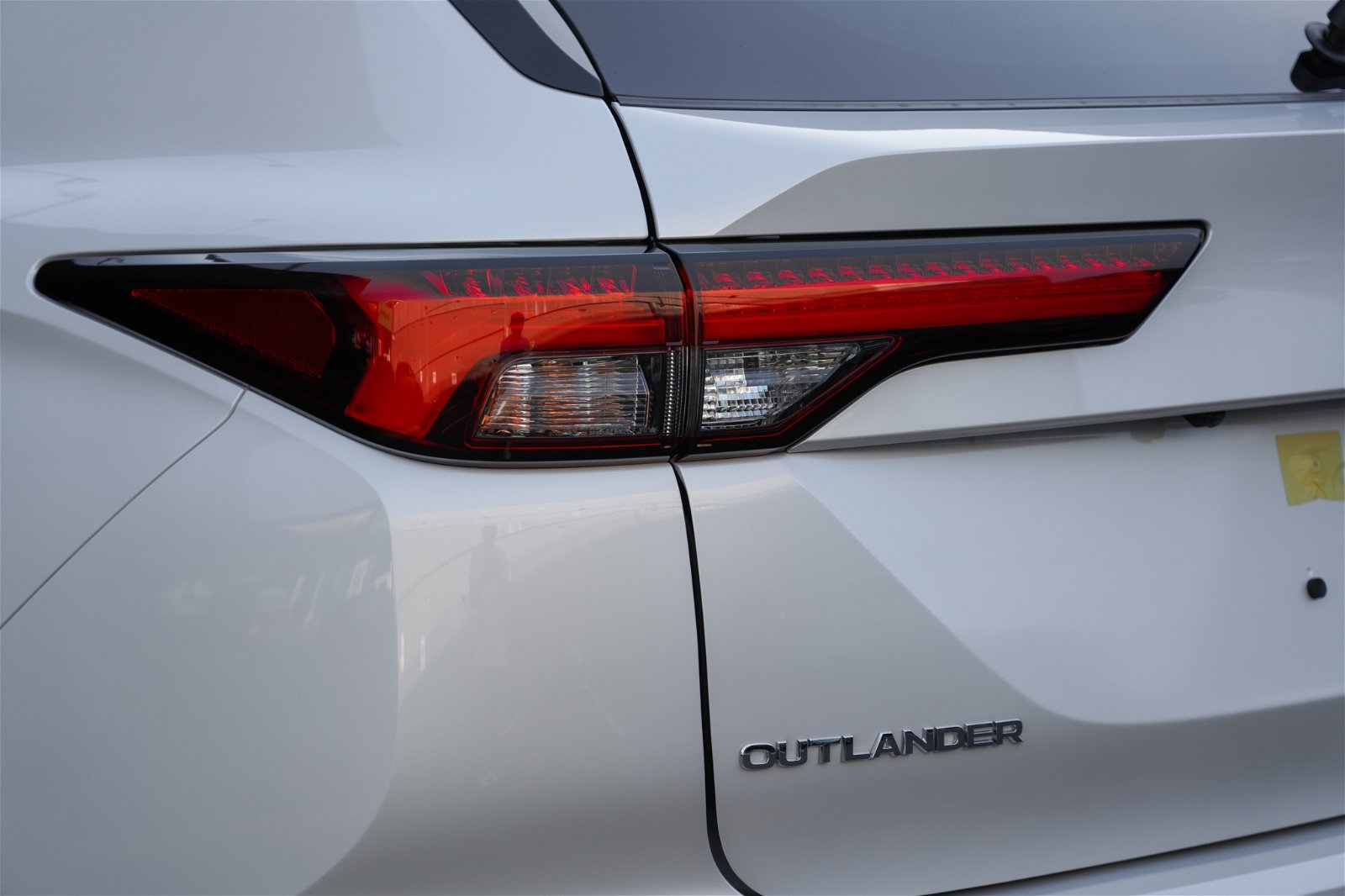 2024 Mitsubishi Outlander SPORT 2.5 PETROL 2WD 7 SEATER SUV