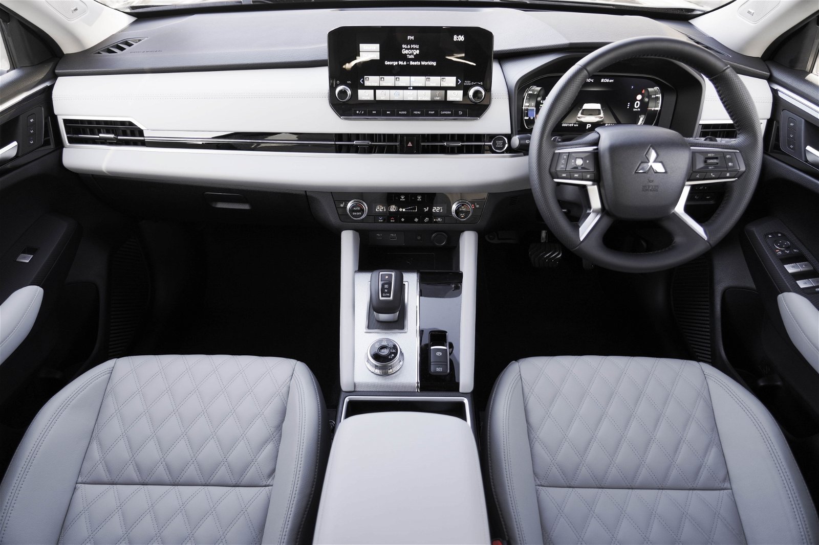 2024 Mitsubishi Outlander VRX 2.5 PETROL 2WD 7 SEAT SUV