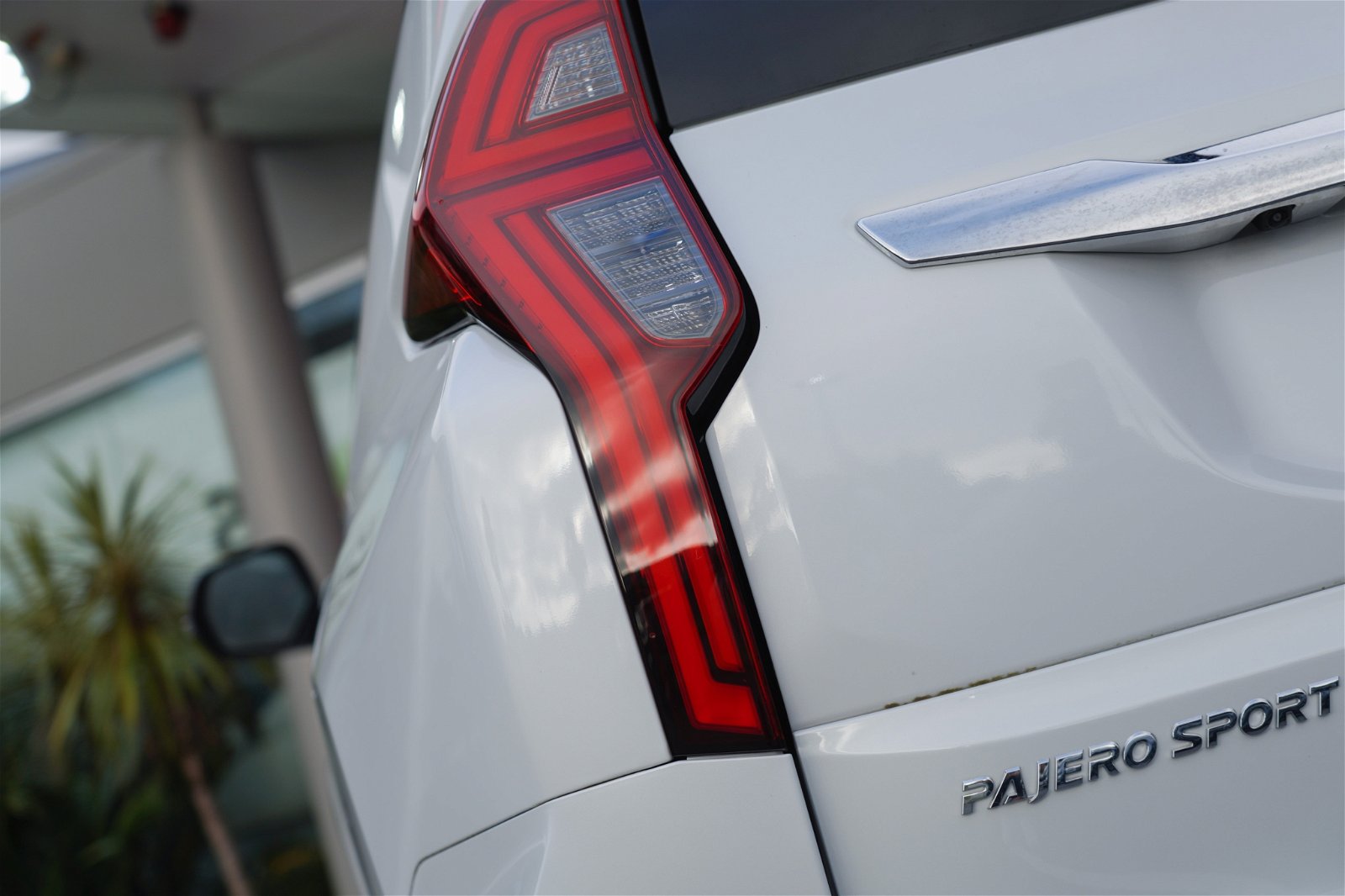 2024 Mitsubishi Pajero Sport VRXB 2.4 DIESEL 4WD SUV - BLACK PACK
