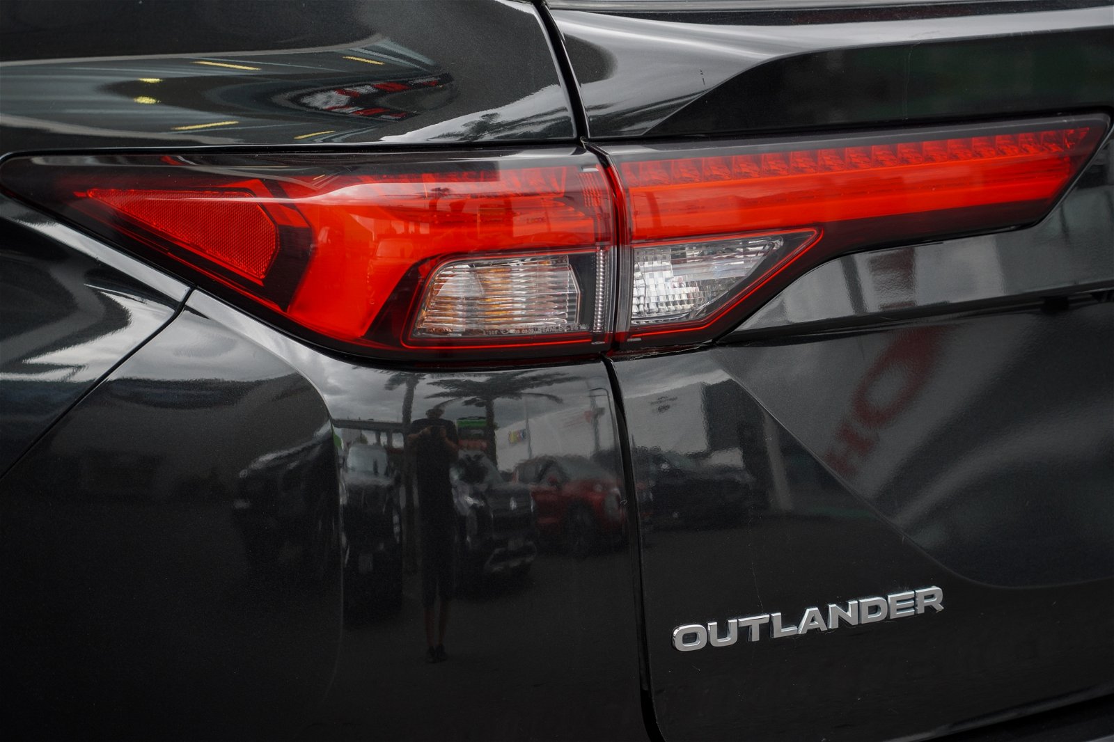 2023 Mitsubishi Outlander VRX 2.5P 2WD