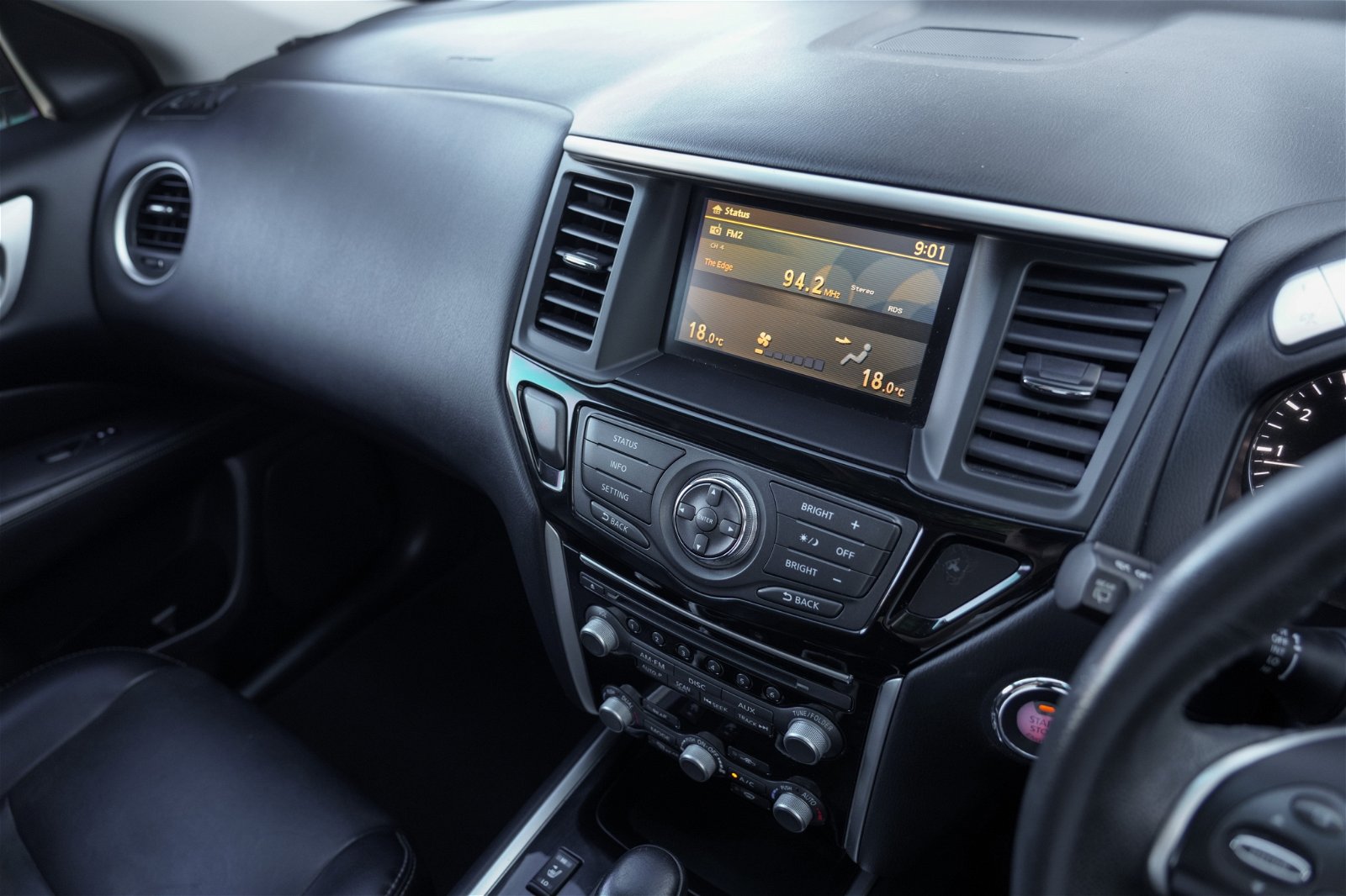 2015 Nissan Pathfinder TI 3.5P 4WD 6CVT