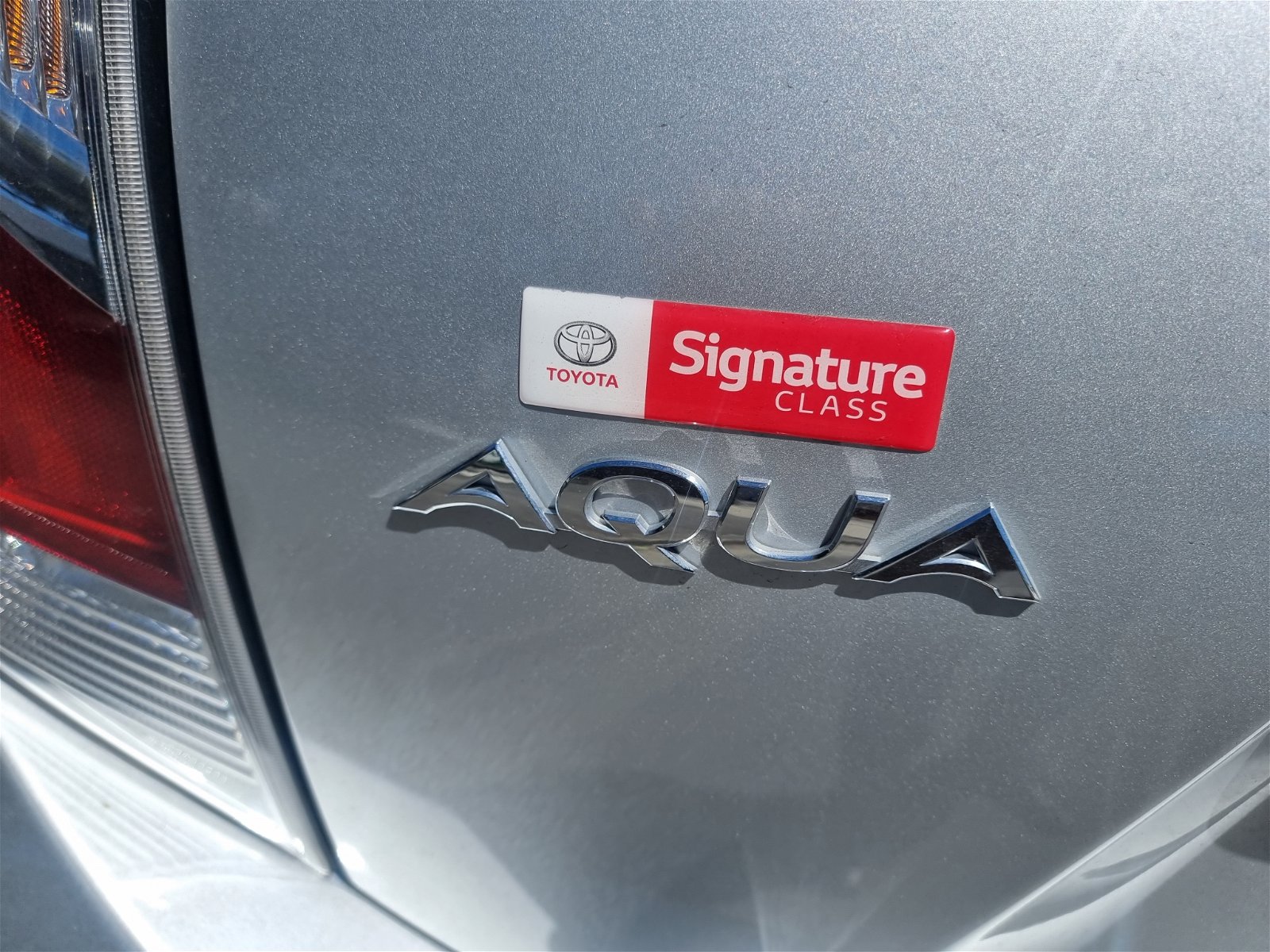 2015 Toyota Aqua 1.5 Hybrid