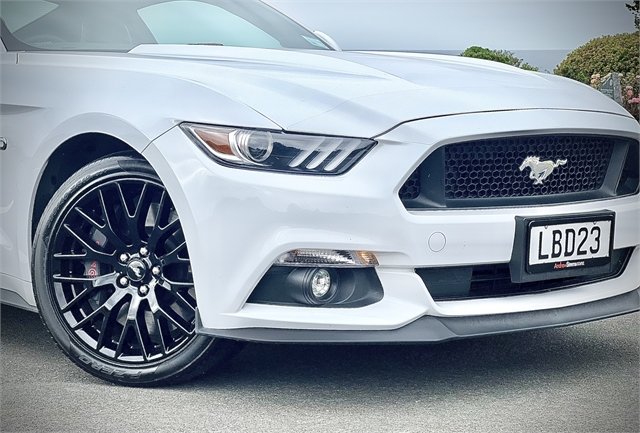 2017 Ford Mustang 5.0L V8 Fastback At