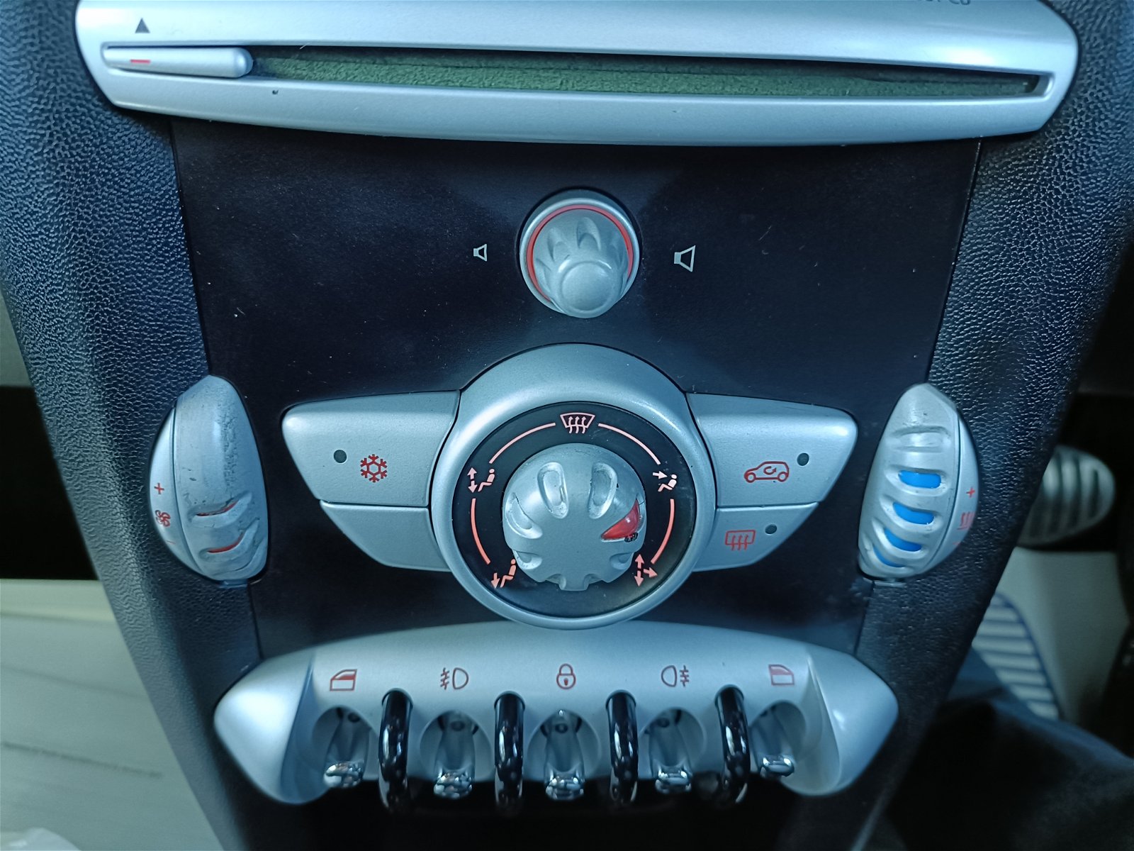 2009 MINI Cooper S Hatch 6A 2Dr 1.6I