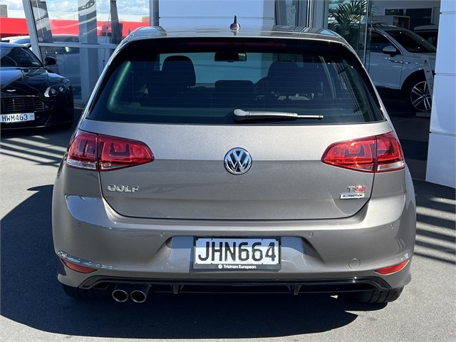2015 Volkswagen Golf R-Line NZ NEW