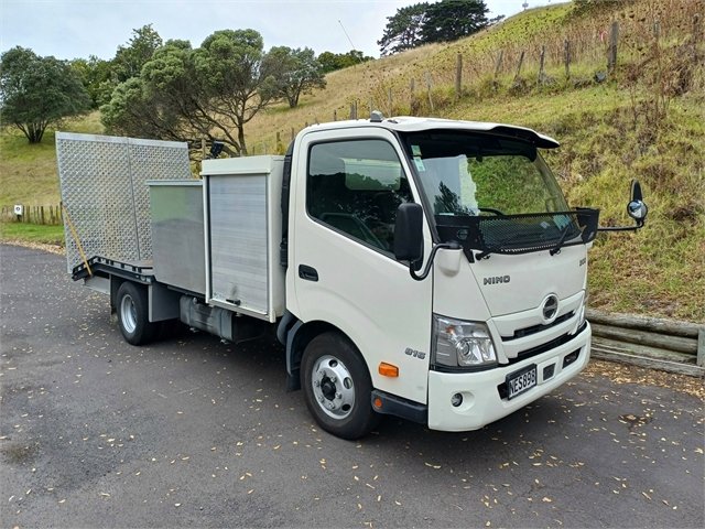 2020 Hino 300 Car Licence / Transporter / Toolbox / Tipper