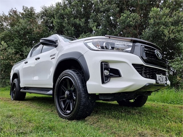 2019 Toyota Hilux SR5 CRUISER 2WD