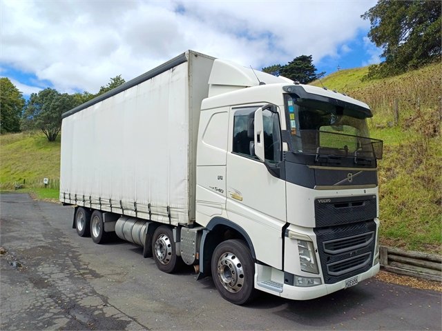 2014 Volvo FH540 16 Pallet / Trade Ins Welcome / Service History Available