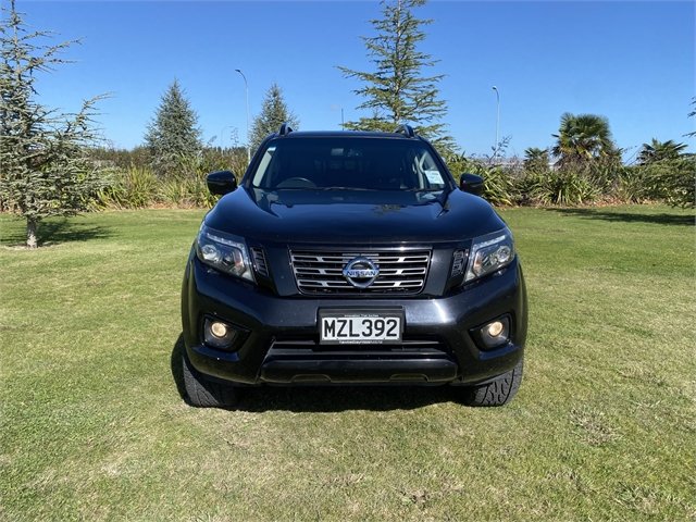 2020 Nissan Navara STX 450 NZ New 1 Owner