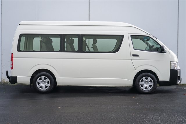 2018 Toyota Hiace Minibus TD 3.0D 4A 4Dr Minibus