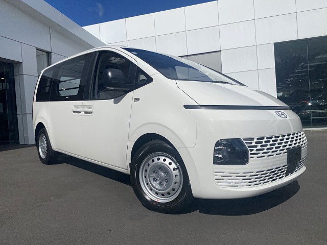 2024 Hyundai Staria Load 2.2Dt/8At