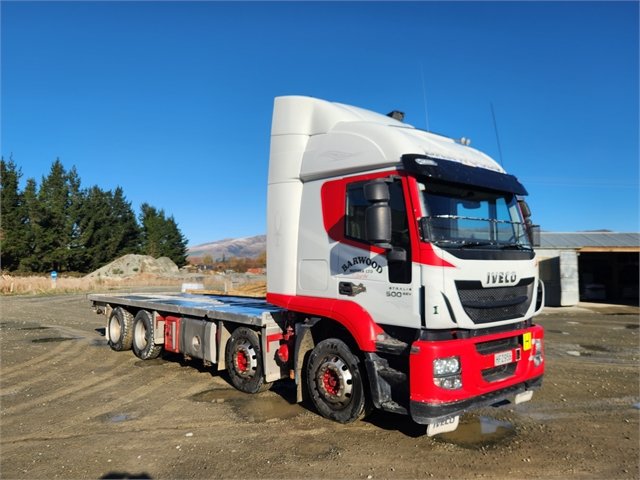 2014 Iveco Stralis AT500 500 hp / Automatic