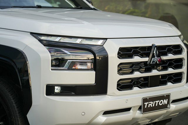 2025 Mitsubishi Triton VRX 4WD DIESEL BI-TURBO UTE