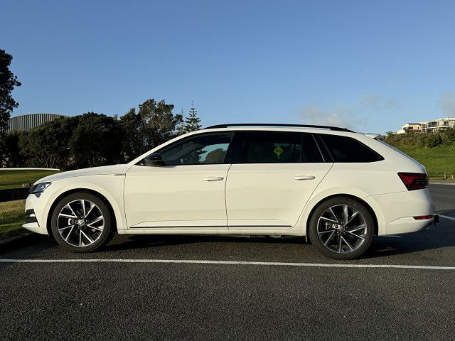 2021 Skoda Superb IV WG Sportline 160KW