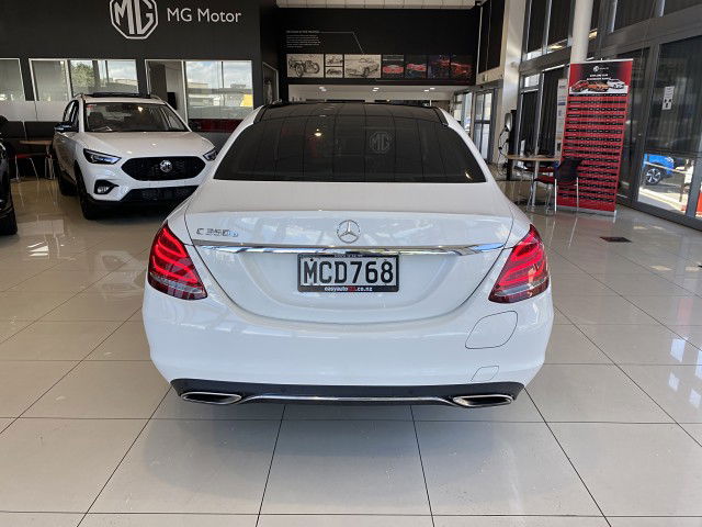 2016 Mercedes-Benz C 350 Sport Premium 2.0P Plug-In Hybrid