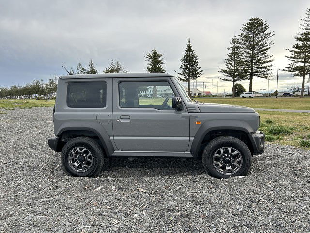 2025 Suzuki Jimny Sierra 1.5P