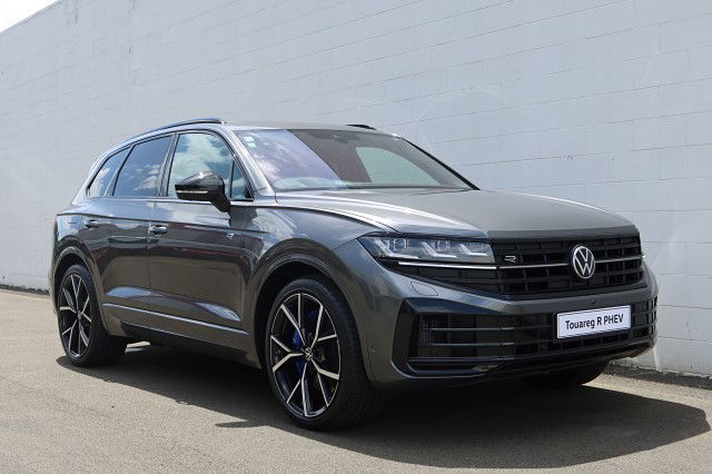 2025 Volkswagen Touareg R Phev