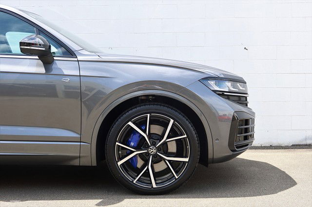 2025 Volkswagen Touareg R Phev