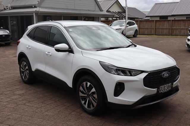 2024 Ford Escape TITANIUM