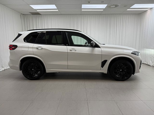 2025 BMW X5 12ET M Competition