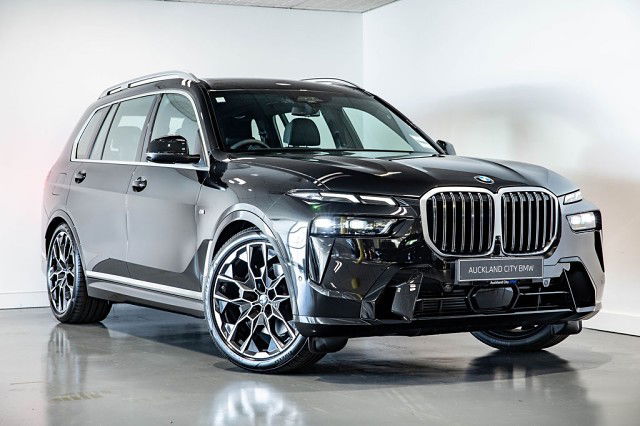 2025 BMW X7 xDrive 40d M Sport