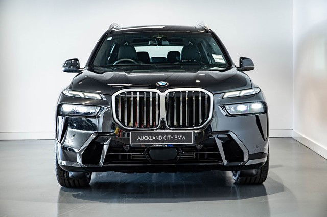 2025 BMW X7 xDrive 40d M Sport