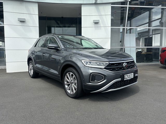 2025 Volkswagen T-Roc TSI Life 2WD 1.4T