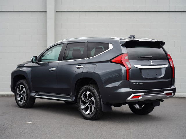 2025 Mitsubishi Pajero Sport 2.4D VRXB 4WD 8AT