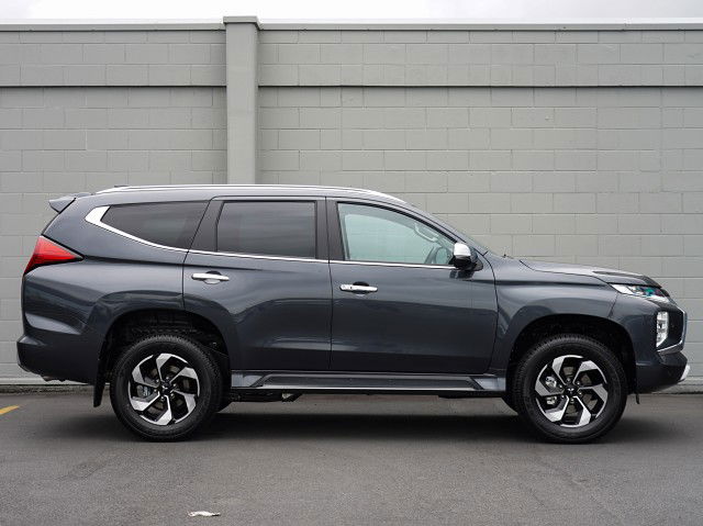 2025 Mitsubishi Pajero Sport 2.4D VRXB 4WD 8AT