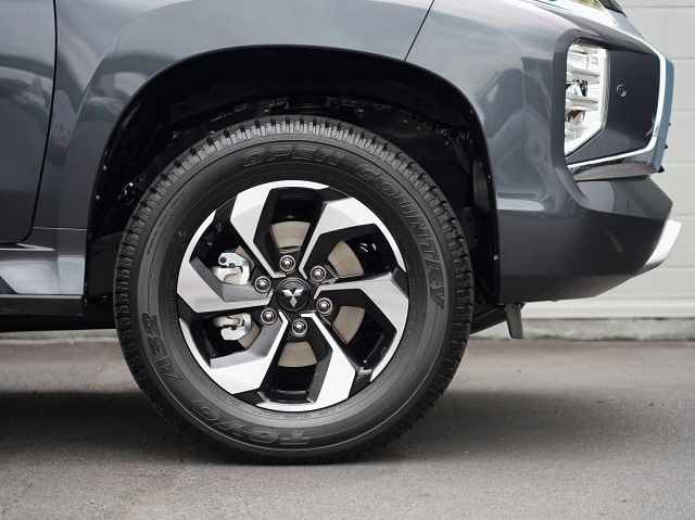 2025 Mitsubishi Pajero Sport 2.4D VRXB 4WD 8AT