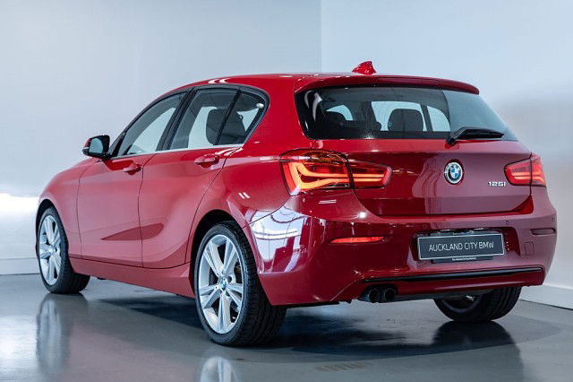 2015 BMW 125i Hatchback Sport Line