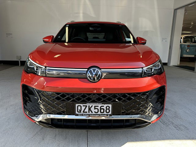2025 Volkswagen Tiguan R-Line AWD