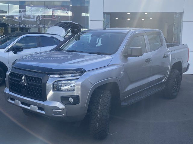 2025 Mitsubishi Triton Dc Glx 4Wd 6At 2.4Dt