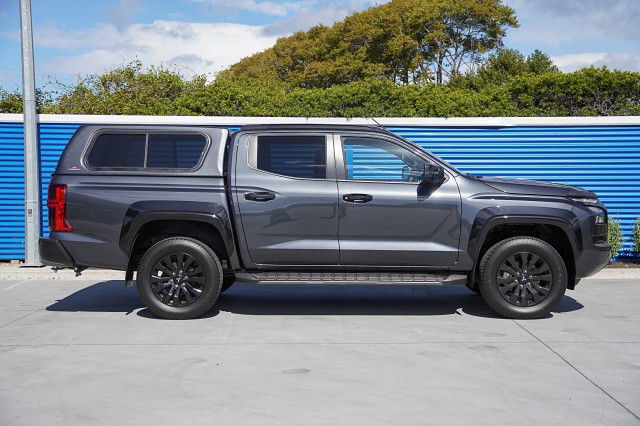 2025 Mitsubishi Triton 2.4D VRX 4WD 6-sp auto