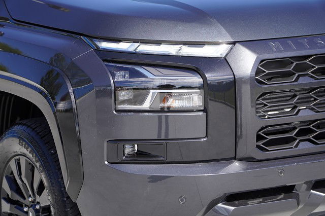 2025 Mitsubishi Triton 2.4D VRX 4WD 6-sp auto