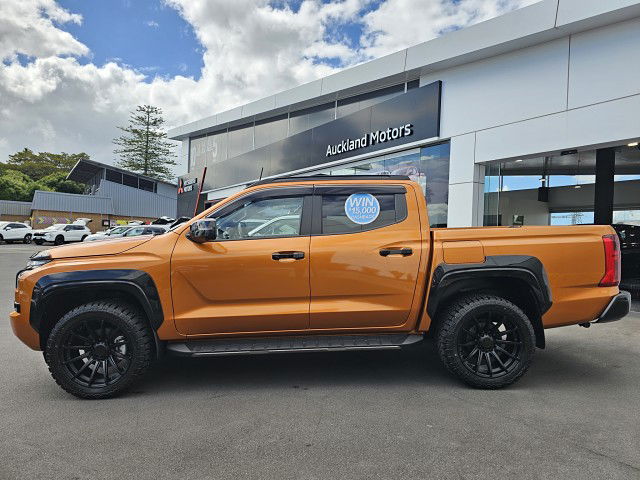 2025 Mitsubishi Triton Dc Vrx 4Wd 6At 2.4Dt