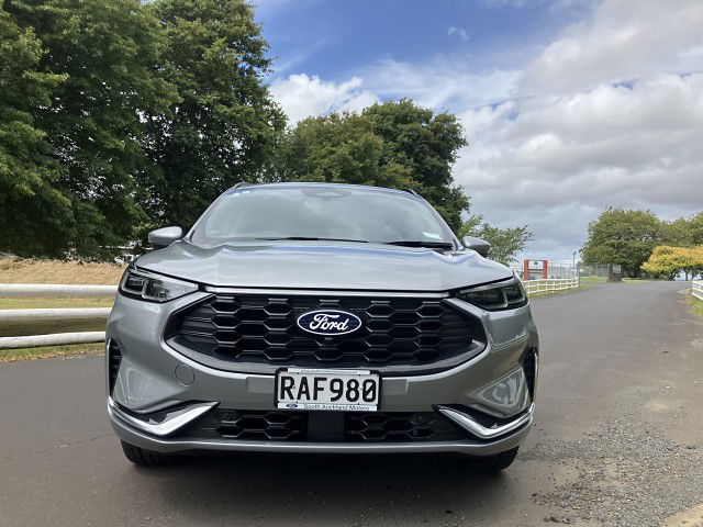 2025 Ford Escape St-Line X Awd FHEV  - Demo