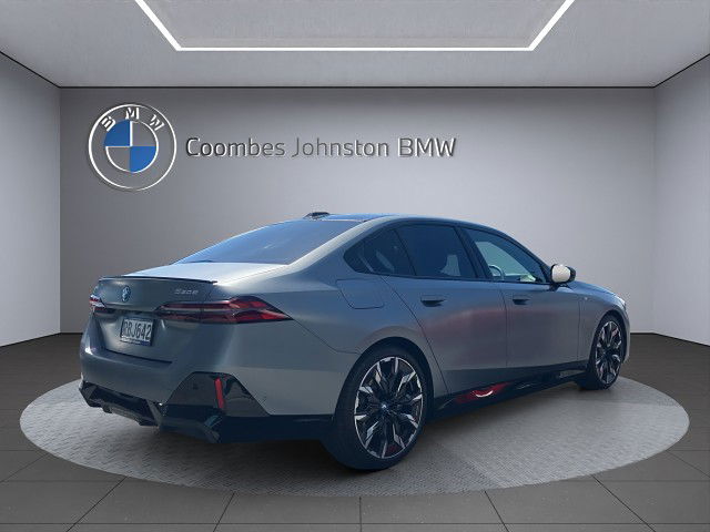 2025 BMW 550e 12FK xDrive Sedan