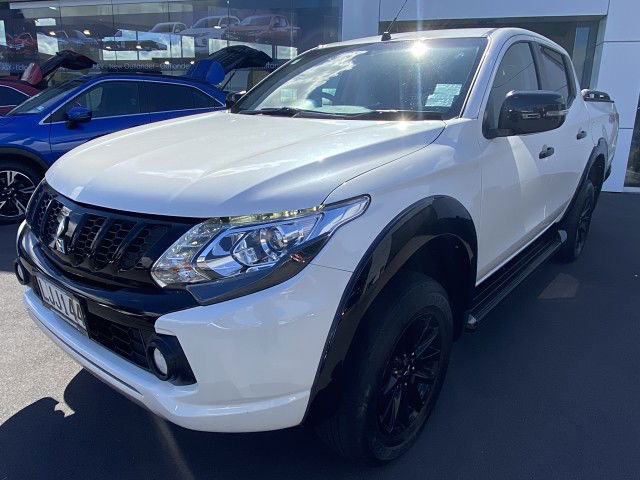2018 Mitsubishi Triton Dc Glsb 2.4D/4Wd/6Mt